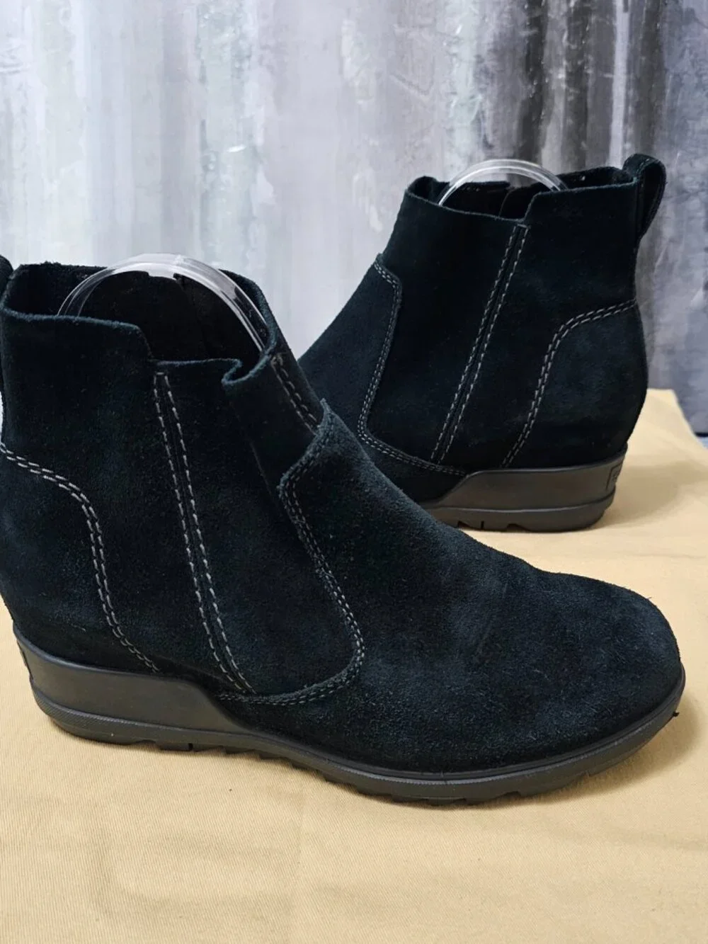 Sorel Black Suede Women's Pull on Chelsea Boots - Size 7.5